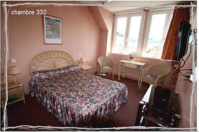 Hotel De La Paix 2*
