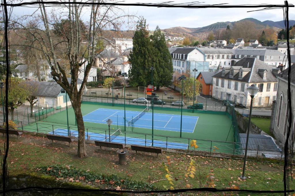 De La Paix 2* Bagnères-de-Bigorre