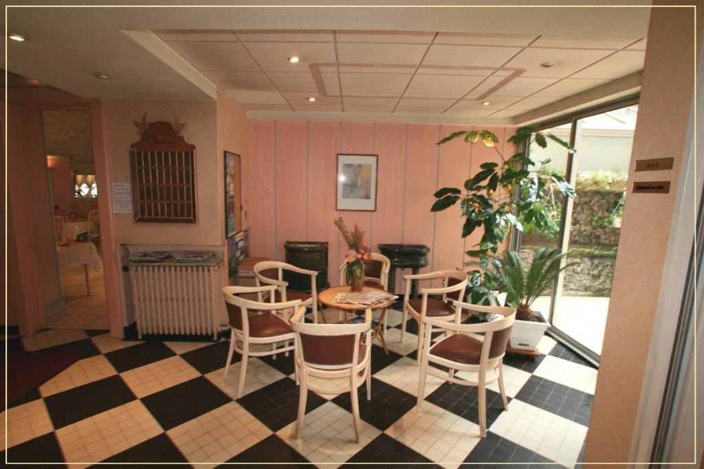 De La Paix Hotel 2*