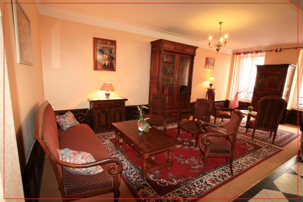 Hotel De La Paix Bagnères-de-Bigorre